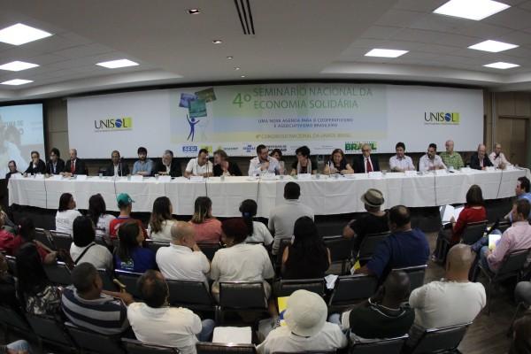 via <a href="http://www.unisolbrasil.org.br/" target="_blank">UNISOL Brasil</a>